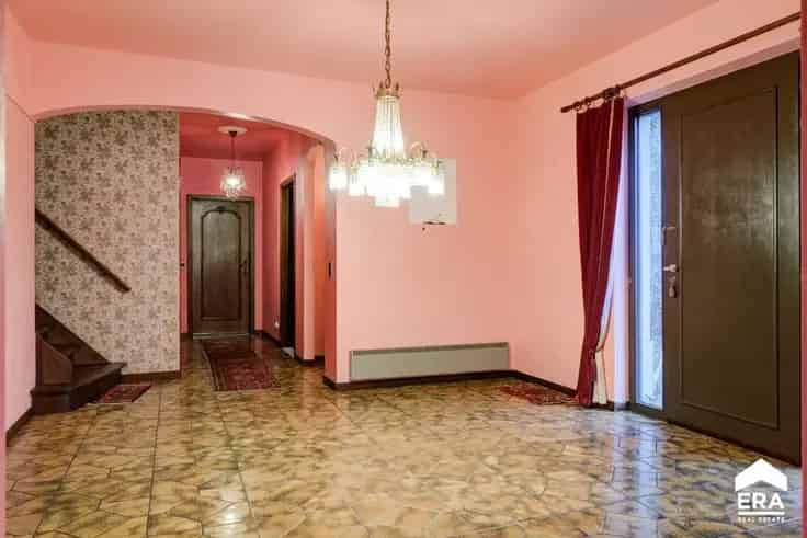 Huis Te Koop Genk: Villa 4 slaapkamers te renoveren