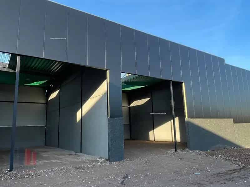 Nieuwbouw bedrijfsgebouw te koop in Oudenburg
