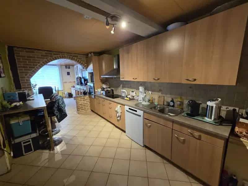 Woning met 5 slaapkamers in Frasnes-les-Anvaing