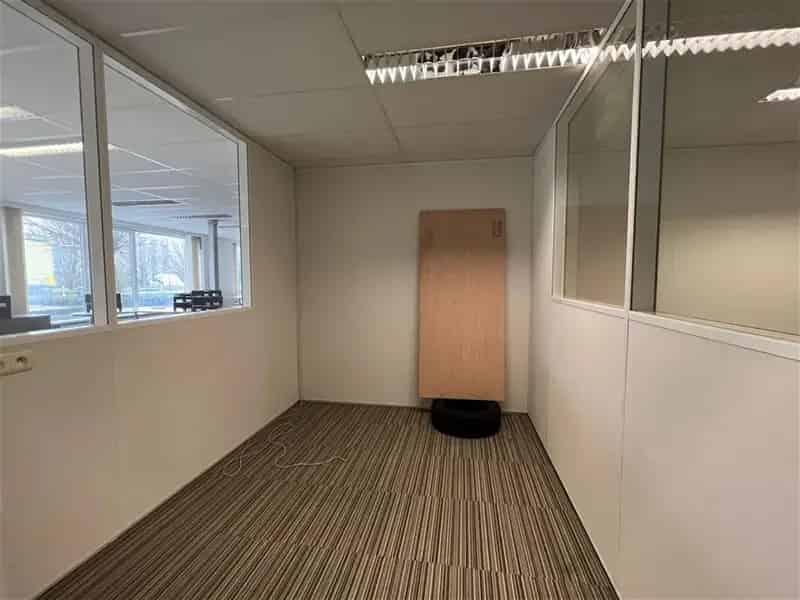 Budgetvriendelijk instapklaar kantoor op gunstige locatie