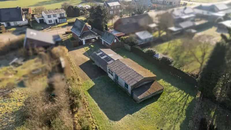 Charmante woning met magazijn op TOP locatie in Retie