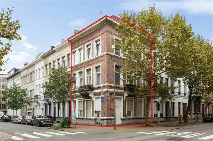Antwerpen Opbrengsteigendom Te Koop Nabij Station