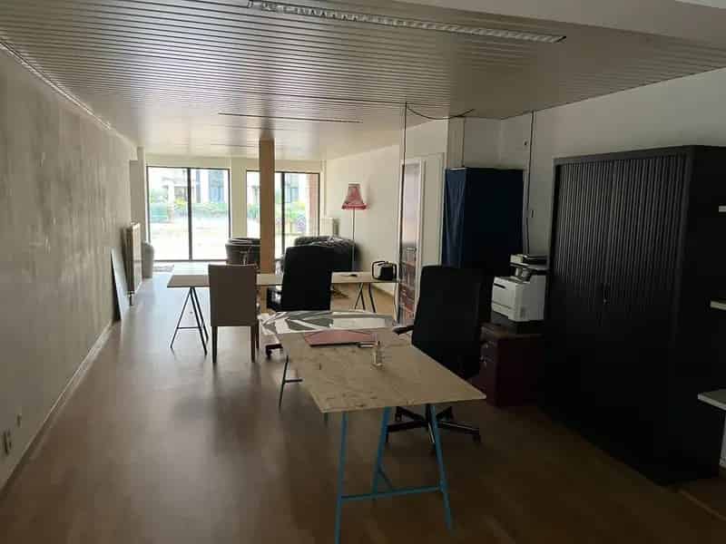70 m² kantoor met terras