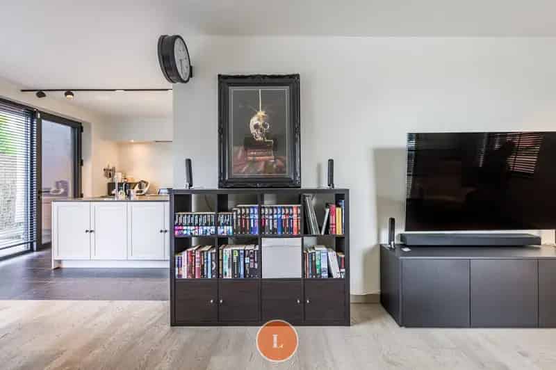 Perfect afgewerkte halfopen woning met 3 slaapkamers te Roeselare.