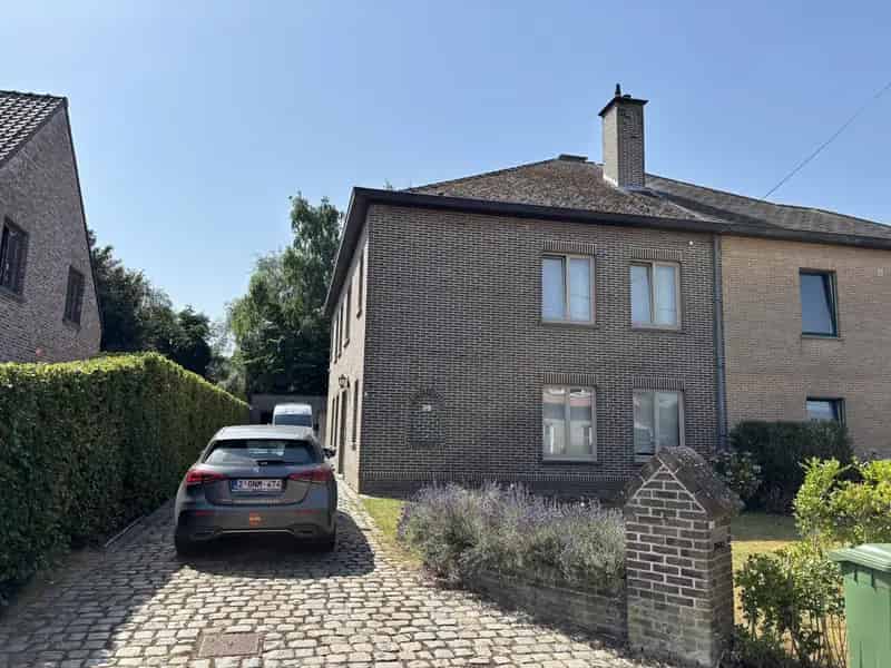 WANZELE - Ruime gezinswoning met tuin