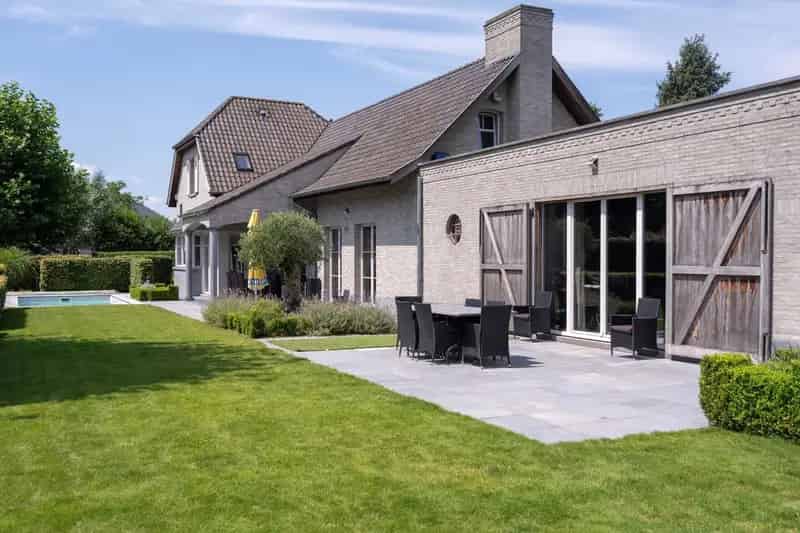 Kwaliteitsvolle villa op mooi perceel