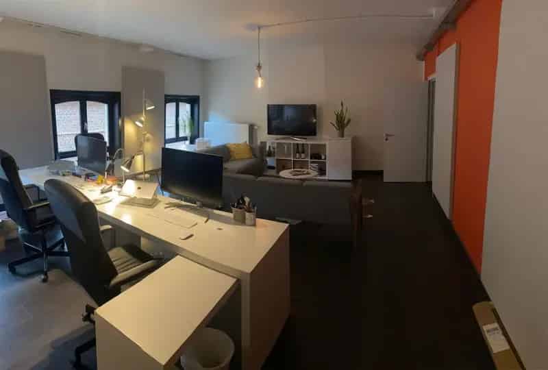 Kantoor te huur (2 gescheiden ruimtes) in super toffe omgeving!