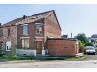 Huis te renoveren - Rustig dorp - 2 slaapkamers