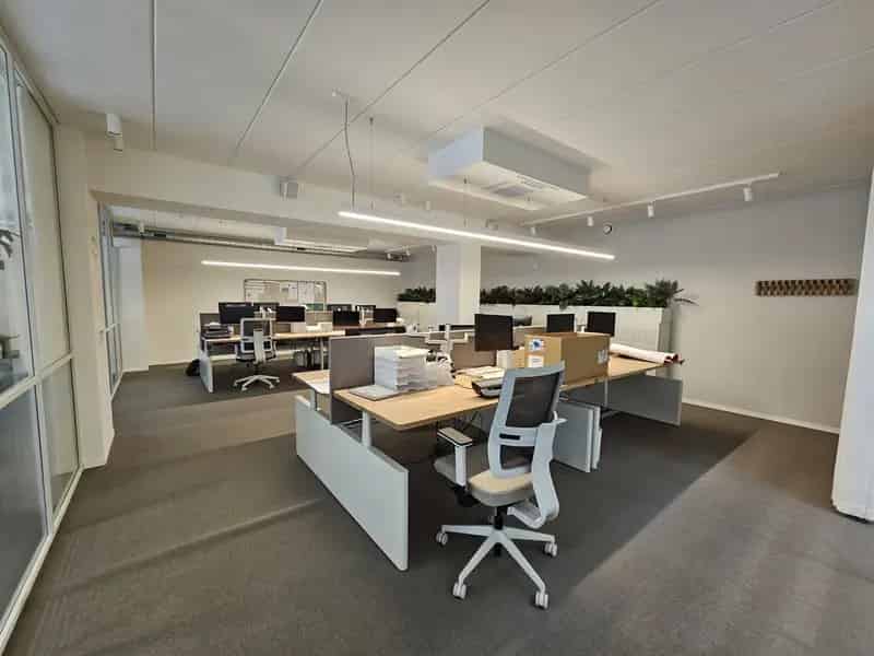 TE HUUR Genk - kantoorruimte van 66m²