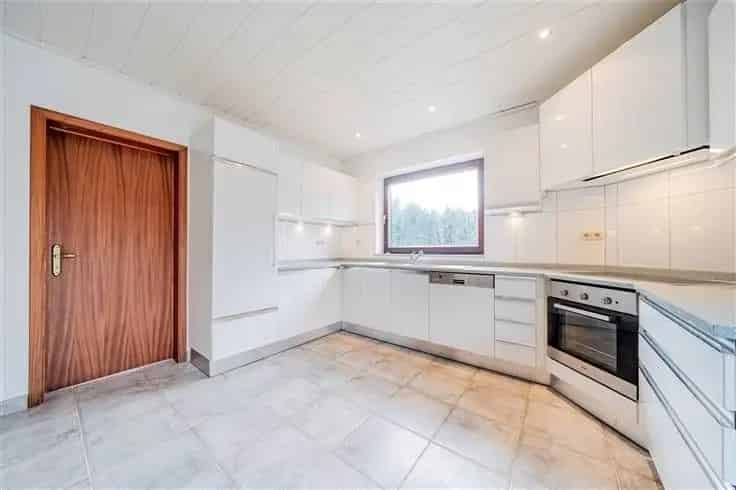 Ruime Villa te Koop in Sambreville