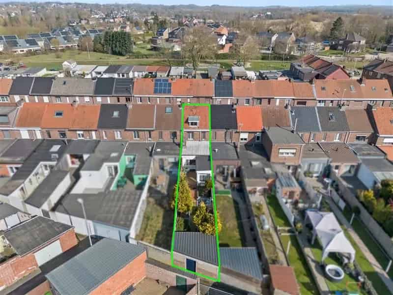 Huis te huur Tongeren: Op te frissen rijwoning nabij centrum