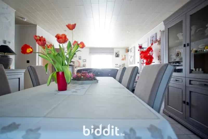 INSTAPKLARE WONING MET GARAGE