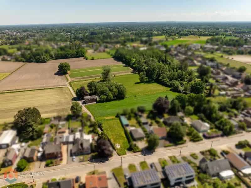 Huis te huur Putte: 2 appartementen op 13625m²