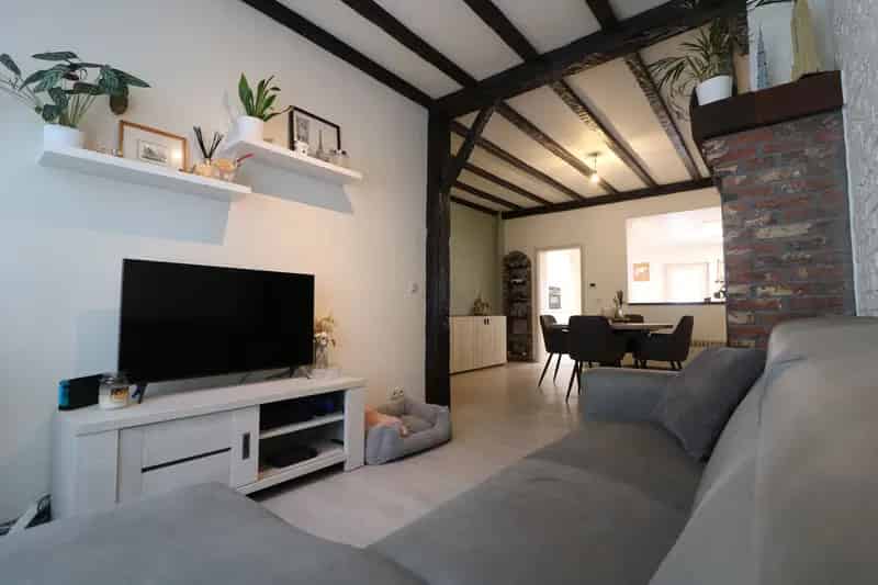Instapklare woning met 3 slaapkamers en stadstuin, vlakbij centrum, jachthaven en Zeedijk.