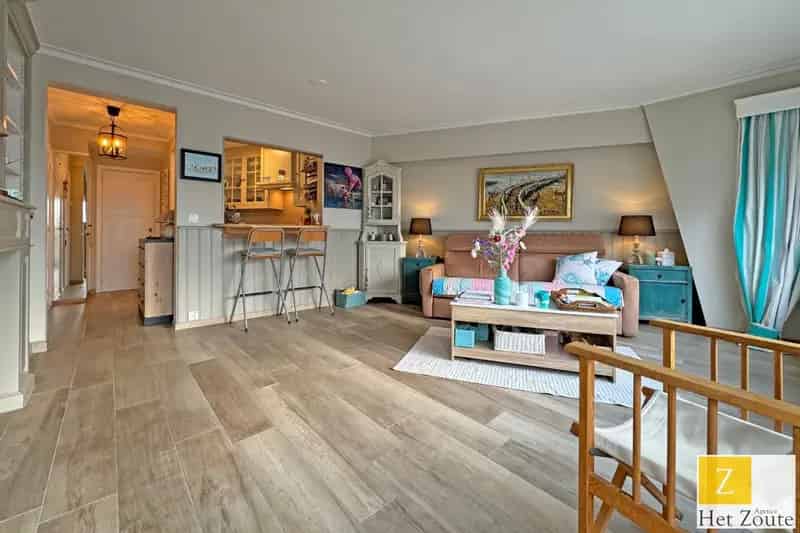 Lichtrijke studio op centrale ligging in Knokke Het Zoute