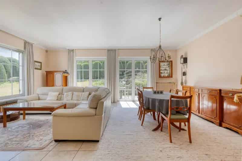 Exclusieve villa met zwembad in de gegeerde Simli-wijk te Nieuwpoort