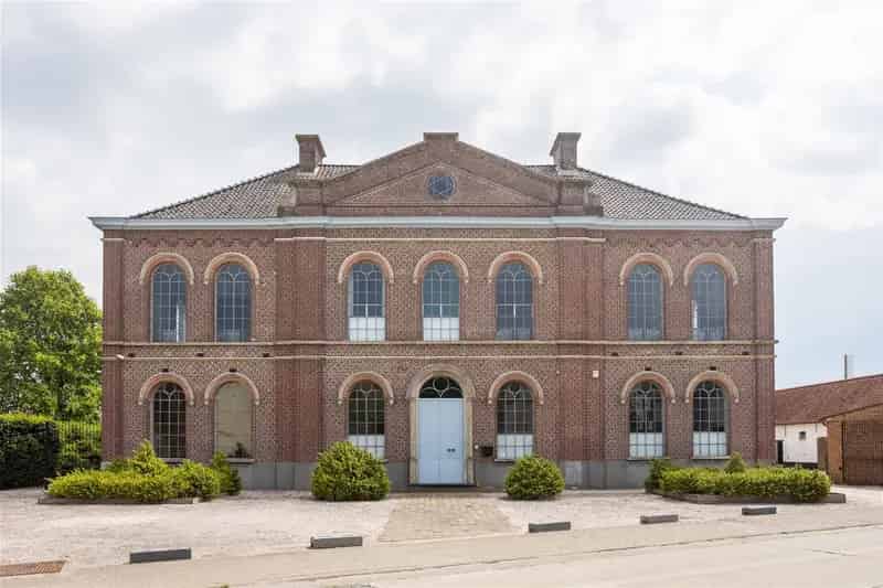 Riante eigendom met ontwikkelingsmogelijkheden