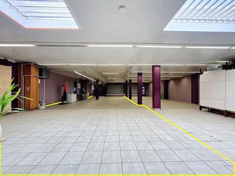 Gelijkvloers handelsruimte in centrum van Kontich-Kazerne