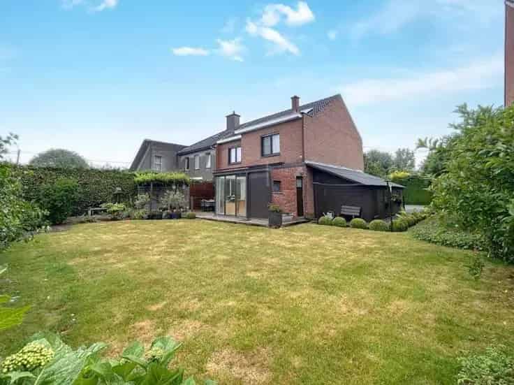 Huis Te Koop 4 slaapkamers + Bouwgrond