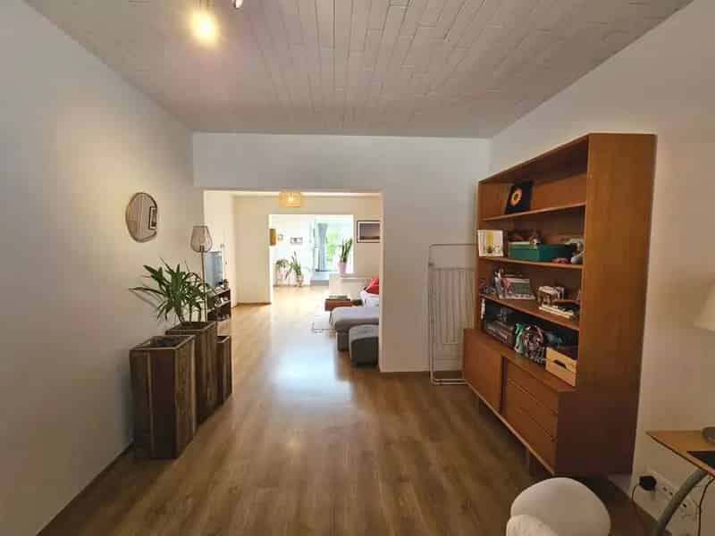 Prachtig Gerenoveerde En Bemeubelde Woning