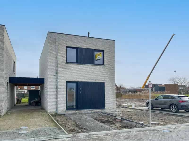 Nieuwbouwzondag 27/04 (10u-12u & 14u-16u) Nieuwbouwwoning met 3 slaapkamers in het centrum van Oudenburg