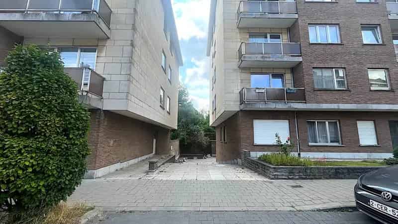 Garage  te Evere 