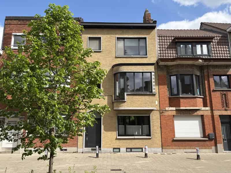 Huis te huur Gent - 4 slaapkamers - Tuin - Nabij station