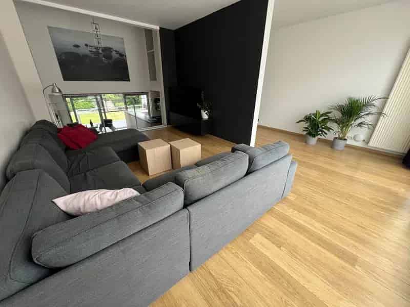 Moderne, zeer ruime woning met 4 slpks, garage en prachtige tuin op een topligging in Kessel-Lo