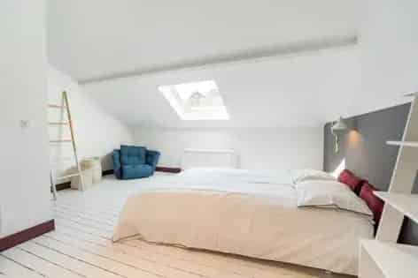 Gezellig Familiehuis 200m2 5 Slaapkamers Nabij Centrum