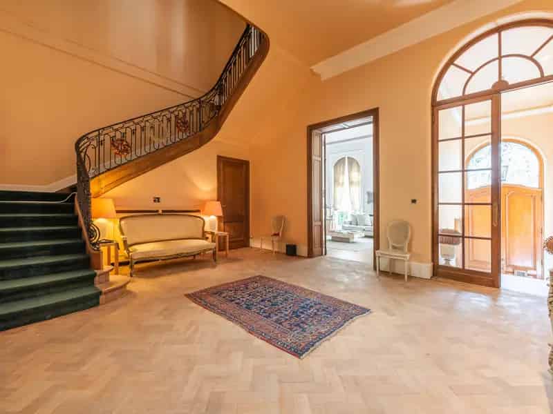 Herenhuis te huur Elsene Ter Kamerenabdij 750m²