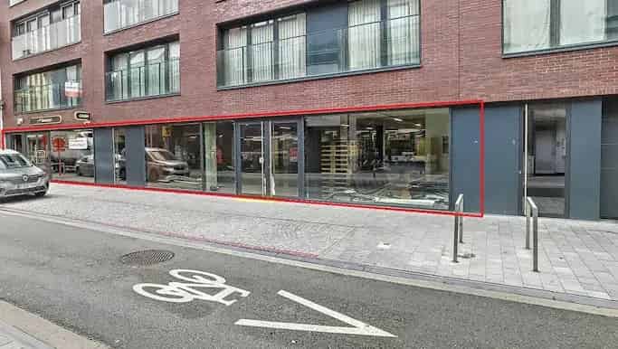 Handelspand te huur in Marktstraat 8, Izegem - Dewaele