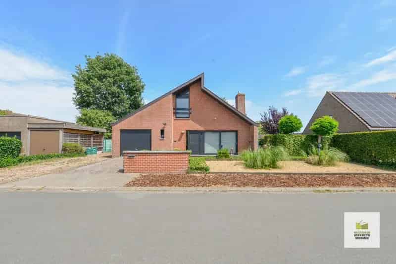 Vrijstaande woning op 700m2 met 3 slpk en zonnige tuin in doodlopende wijk te centrum Wingene