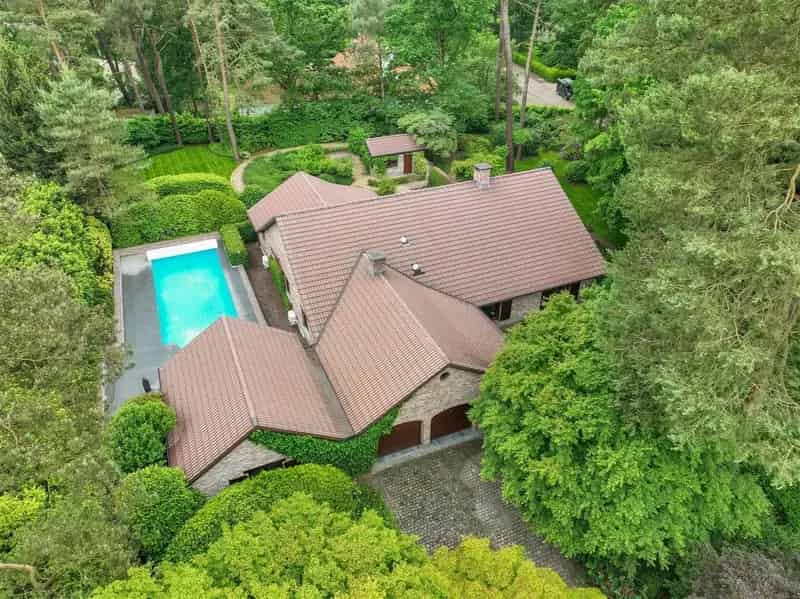 Prachtige villa met een mooie en zeer goed onderhouden tuin