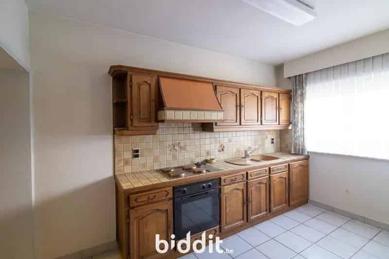 RUIME TE RENOVEREN WONING