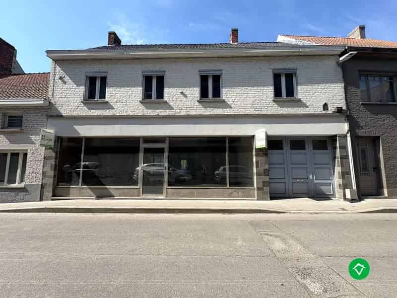 Projectgrond in centrum Koekelare – voormalig handelspand