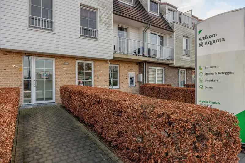 Kantoor 95m2 + tuin + 2 autostaanplaatsen op top locatie