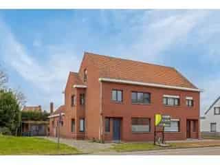 Huis te koop Mol 3 slaapkamers tuin renovatieproject