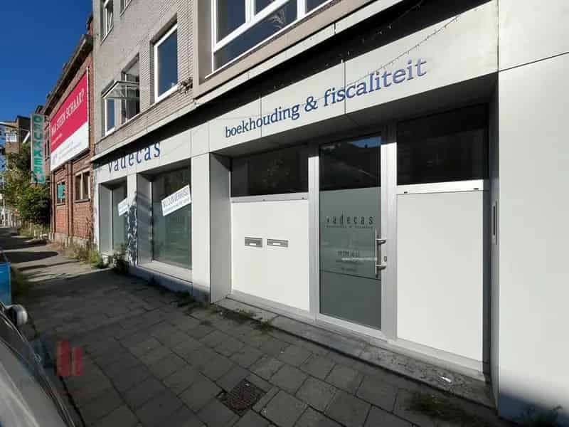 Kantoorruimte te koop in Land Van Waaslaan Sint-Amandsberg