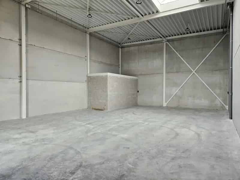 KMO-unit van 150m² te huur in Hasselt.