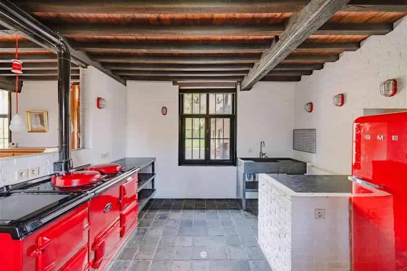 Unieke hoevewoning midden in het groen