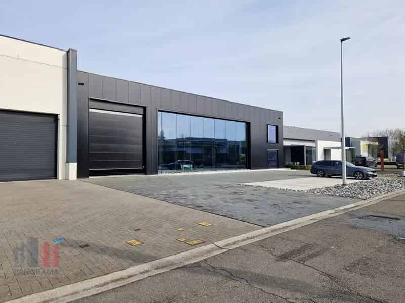 Nieuwbouw bedrijfsgebouw te huur in Duffel