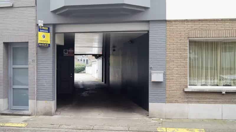 Autostaanplaats te centrum Tienen