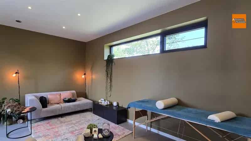 Praktijkruimte van 35m² gelegen in Nossegem.