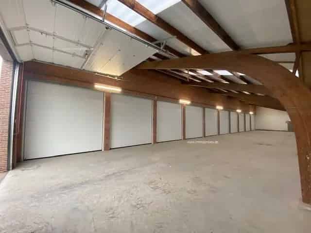 Nieuwbouw magazijn te koop in Zwevezele