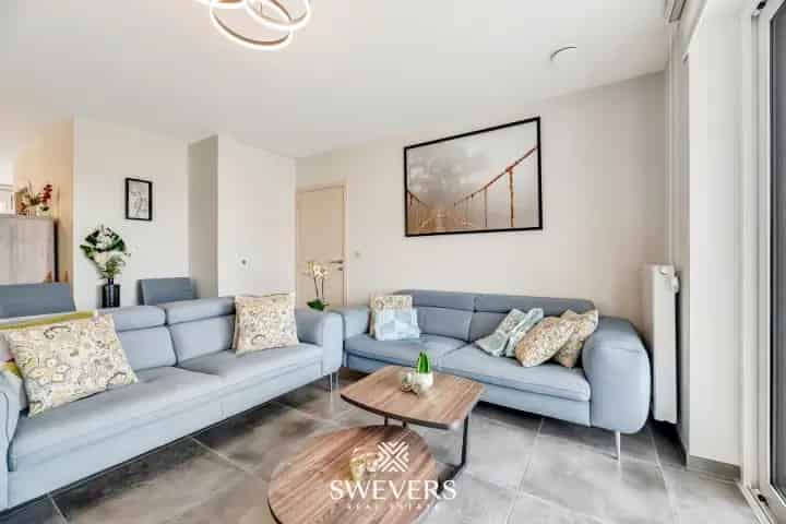 Modern, instapklaar appartement met balkon en terras op rustige locatie in Heppen