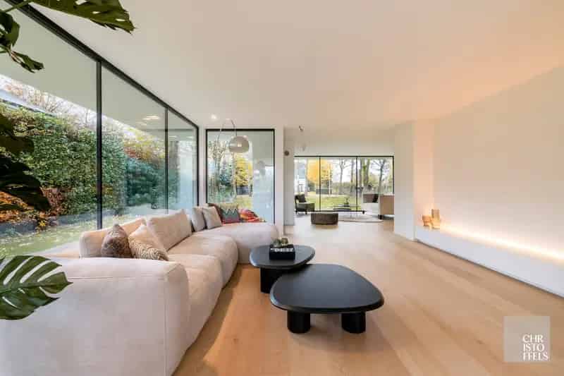 Geroveerde Villa Hasselt 4379m² Perceel