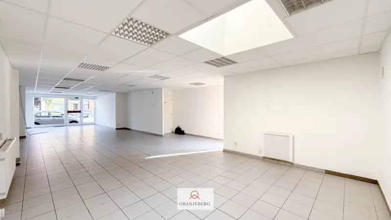 Commerciële ruimte te huren vlakbij Beverenplein Gent