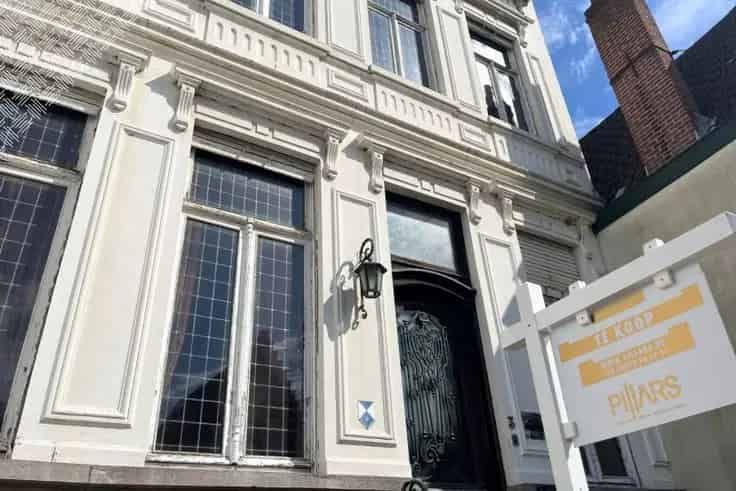 Herenhuis Te Koop