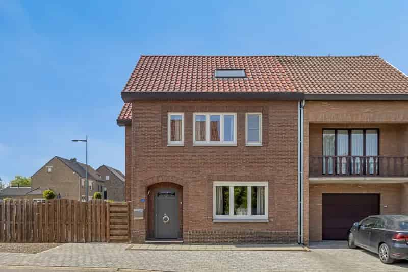 Huis te koop Uikhoven 3 slaapkamers veel potentieel