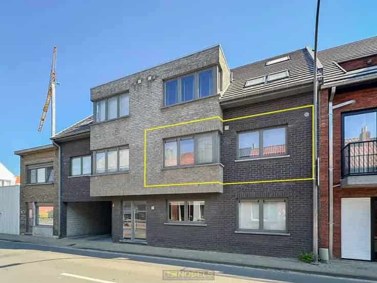 Appartement te koop Sint-Niklaas: 2 slaapkamers, terras, garage